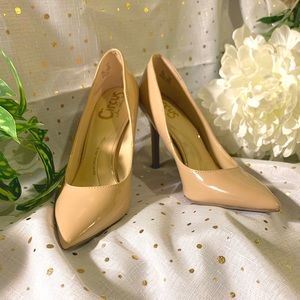 *WORN ONCE* Sam Edelman Mina Nude Pumps